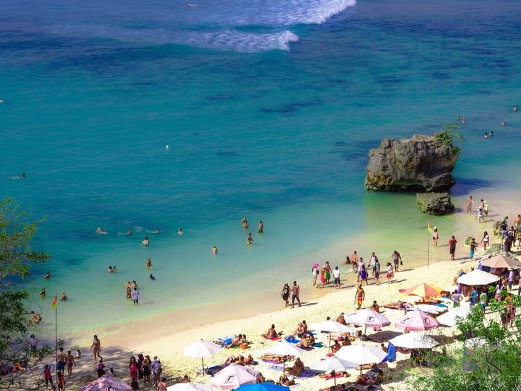 Padang Padang Beach, Uluwatu, Bali Island…