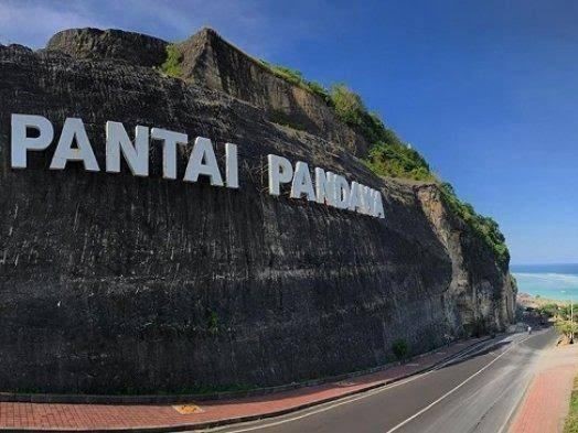 Pantai Pandawa Bali,Berpasir Putih & Ombaknya Begitu Tenang